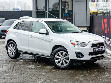 Белый Мицубиси Outlander Sport, объемом двигателя 2 л и пробегом 152 тыс. км за 11700 $, фото 1 на Automoto.ua