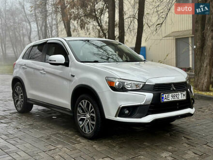 Міцубісі Outlander Sport 2016 у Дніпро (Дніпропетровську) на Automoto.ua Білий Міцубісі Outlander Sport, об'ємом двигуна 2 л та пробігом 195 тис. км за 11900 $, фото 1 на Automoto.ua