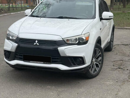 Білий Міцубісі Outlander Sport, об'ємом двигуна 2 л та пробігом 118 тис. км за 12999 $, фото 1 на Automoto.ua