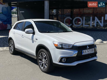 Міцубісі Outlander Sport 2016 у Києві на Automoto.ua Білий Міцубісі Outlander Sport, об'ємом двигуна 2 л та пробігом 111 тис. км за 13450 $, фото 1 на Automoto.ua
