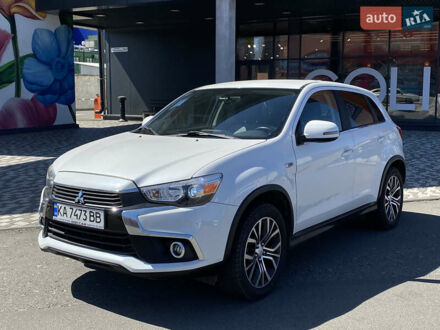 Міцубісі Outlander Sport 2016 у Києві на Automoto.ua Білий Міцубісі Outlander Sport, об'ємом двигуна 2 л та пробігом 111 тис. км за 12990 $, фото 1 на Automoto.ua