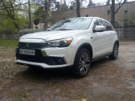 Білий Міцубісі Outlander Sport, об'ємом двигуна 2 л та пробігом 95 тис. км за 13333 $, фото 1 на Automoto.ua