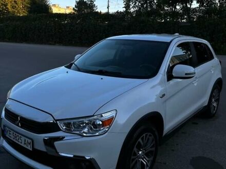 Белый Мицубиси Outlander Sport, объемом двигателя 2 л и пробегом 77 тыс. км за 14000 $, фото 1 на Automoto.ua