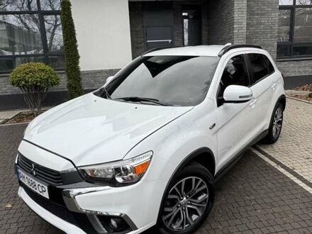 Білий Міцубісі Outlander Sport, об'ємом двигуна 2.4 л та пробігом 68 тис. км за 17000 $, фото 1 на Automoto.ua