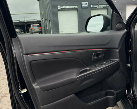 Черный Мицубиси Outlander Sport, объемом двигателя 2 л и пробегом 157 тыс. км за 11900 $, фото 9 на Automoto.ua