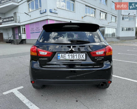 Черный Мицубиси Outlander Sport, объемом двигателя 2 л и пробегом 90 тыс. км за 11900 $, фото 6 на Automoto.ua