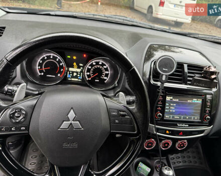 Черный Мицубиси Outlander Sport, объемом двигателя 2.4 л и пробегом 140 тыс. км за 11000 $, фото 9 на Automoto.ua