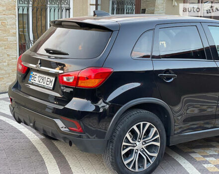 Черный Мицубиси Outlander Sport, объемом двигателя 2 л и пробегом 71 тыс. км за 14500 $, фото 6 на Automoto.ua