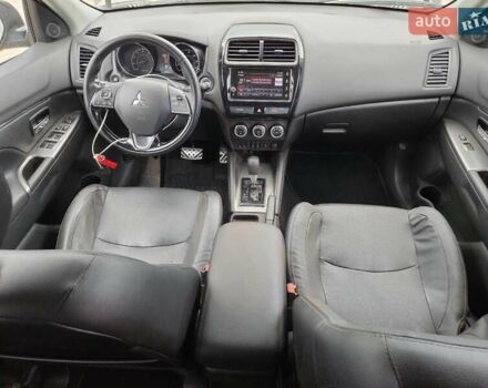 Черный Мицубиси Outlander Sport, объемом двигателя 0 л и пробегом 73 тыс. км за 2400 $, фото 7 на Automoto.ua