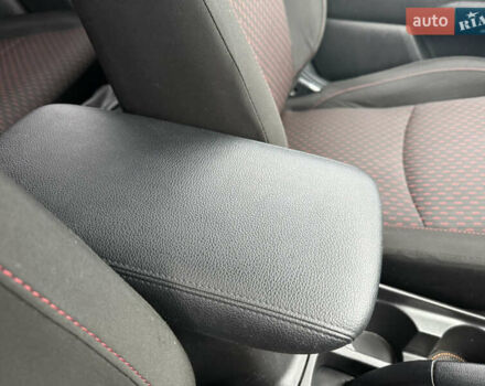 Черный Мицубиси Outlander Sport, объемом двигателя 2 л и пробегом 101 тыс. км за 14300 $, фото 16 на Automoto.ua