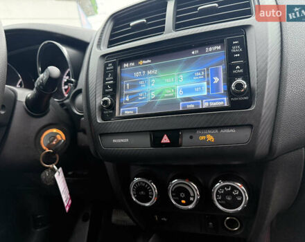 Черный Мицубиси Outlander Sport, объемом двигателя 2 л и пробегом 101 тыс. км за 14300 $, фото 14 на Automoto.ua