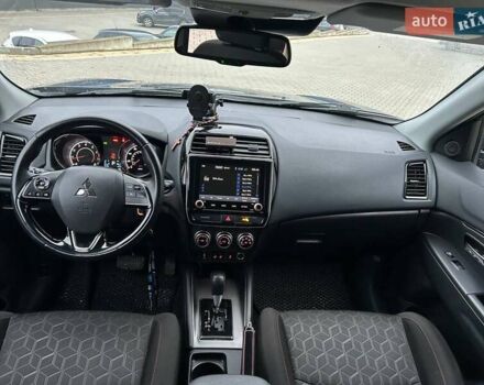 Черный Мицубиси Outlander Sport, объемом двигателя 2 л и пробегом 147 тыс. км за 19200 $, фото 8 на Automoto.ua