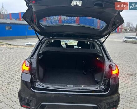 Черный Мицубиси Outlander Sport, объемом двигателя 2 л и пробегом 147 тыс. км за 19200 $, фото 15 на Automoto.ua
