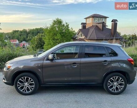 Мицубиси Outlander Sport 2019 в Киеве на Automoto.ua Коричневый Мицубиси Outlander Sport, объемом двигателя 2 л и пробегом 101 тыс. км за 14200 $, фото 6 на Automoto.ua
