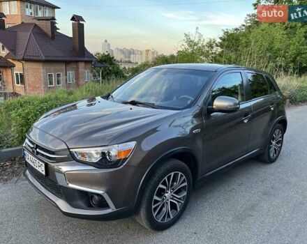 Мицубиси Outlander Sport 2019 в Киеве на Automoto.ua Коричневый Мицубиси Outlander Sport, объемом двигателя 2 л и пробегом 101 тыс. км за 14200 $, фото 4 на Automoto.ua