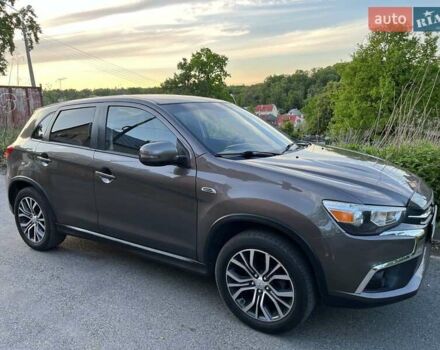 Мицубиси Outlander Sport 2019 в Киеве на Automoto.ua Коричневый Мицубиси Outlander Sport, объемом двигателя 2 л и пробегом 101 тыс. км за 14200 $, фото 1 на Automoto.ua