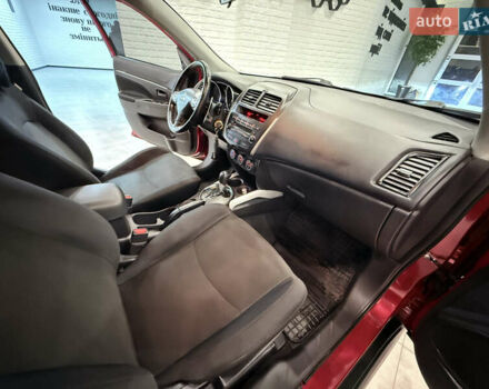 Красный Мицубиси Outlander Sport, объемом двигателя 2 л и пробегом 99 тыс. км за 11999 $, фото 39 на Automoto.ua