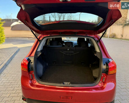 Красный Мицубиси Outlander Sport, объемом двигателя 2 л и пробегом 99 тыс. км за 11999 $, фото 32 на Automoto.ua