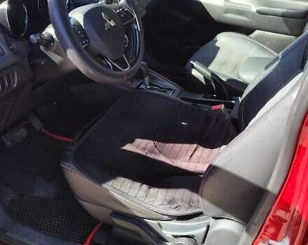 Червоний Міцубісі Outlander Sport, об'ємом двигуна 2.36 л та пробігом 185 тис. км за 13000 $, фото 6 на Automoto.ua