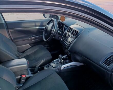 Мицубиси Outlander Sport, объемом двигателя 2 л и пробегом 228 тыс. км за 10800 $, фото 4 на Automoto.ua