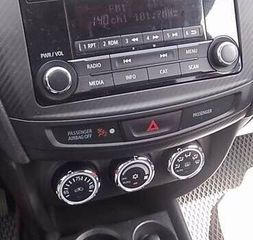 Міцубісі Outlander Sport, об'ємом двигуна 2 л та пробігом 116 тис. км за 14100 $, фото 5 на Automoto.ua
