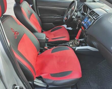Серый Мицубиси Outlander Sport, объемом двигателя 2 л и пробегом 189 тыс. км за 11200 $, фото 12 на Automoto.ua