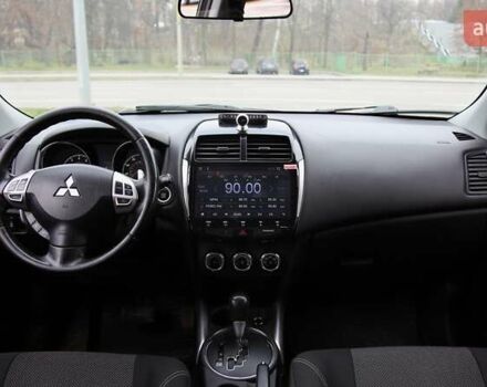 Сірий Міцубісі Outlander Sport, об'ємом двигуна 2 л та пробігом 223 тис. км за 9800 $, фото 11 на Automoto.ua