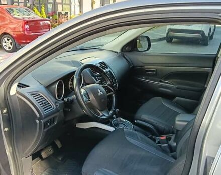 Серый Мицубиси Outlander Sport, объемом двигателя 2 л и пробегом 169 тыс. км за 8800 $, фото 8 на Automoto.ua