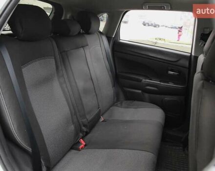 Сірий Міцубісі Outlander Sport, об'ємом двигуна 2 л та пробігом 223 тис. км за 9800 $, фото 8 на Automoto.ua