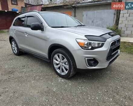 Серый Мицубиси Outlander Sport, объемом двигателя 2 л и пробегом 248 тыс. км за 9999 $, фото 4 на Automoto.ua