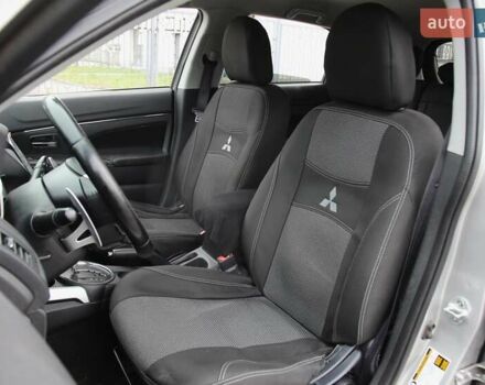 Сірий Міцубісі Outlander Sport, об'ємом двигуна 2 л та пробігом 223 тис. км за 9800 $, фото 6 на Automoto.ua