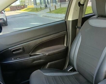 Серый Мицубиси Outlander Sport, объемом двигателя 2 л и пробегом 169 тыс. км за 8800 $, фото 10 на Automoto.ua