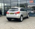 Серый Мицубиси Outlander Sport, объемом двигателя 2 л и пробегом 228 тыс. км за 11000 $, фото 6 на Automoto.ua