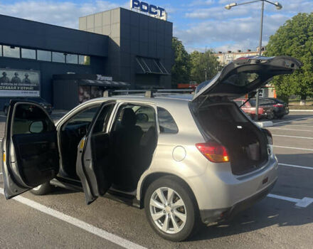 Сірий Міцубісі Outlander Sport, об'ємом двигуна 2 л та пробігом 199 тис. км за 10000 $, фото 4 на Automoto.ua