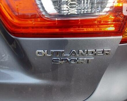 Серый Мицубиси Outlander Sport, объемом двигателя 2 л и пробегом 158 тыс. км за 11850 $, фото 11 на Automoto.ua