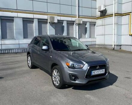 Серый Мицубиси Outlander Sport, объемом двигателя 2.36 л и пробегом 254 тыс. км за 12000 $, фото 3 на Automoto.ua