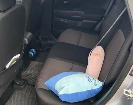 Сірий Міцубісі Outlander Sport, об'ємом двигуна 2.36 л та пробігом 136 тис. км за 13999 $, фото 14 на Automoto.ua