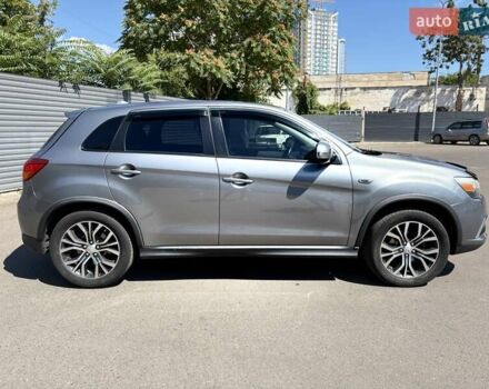 Серый Мицубиси Outlander Sport, объемом двигателя 2 л и пробегом 165 тыс. км за 14000 $, фото 2 на Automoto.ua