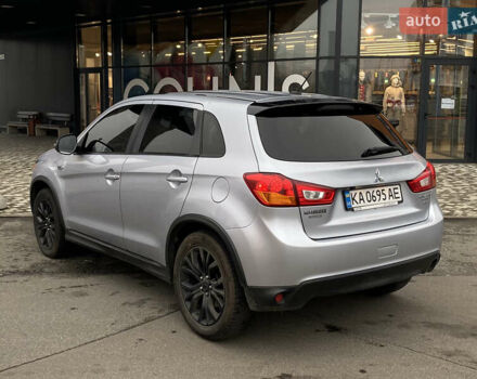 Сірий Міцубісі Outlander Sport, об'ємом двигуна 2.4 л та пробігом 185 тис. км за 12350 $, фото 8 на Automoto.ua