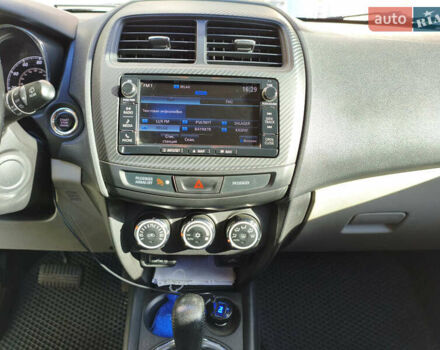 Сірий Міцубісі Outlander Sport, об'ємом двигуна 2.4 л та пробігом 187 тис. км за 12300 $, фото 13 на Automoto.ua