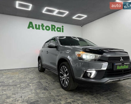 Серый Мицубиси Outlander Sport, объемом двигателя 2 л и пробегом 105 тыс. км за 12900 $, фото 2 на Automoto.ua