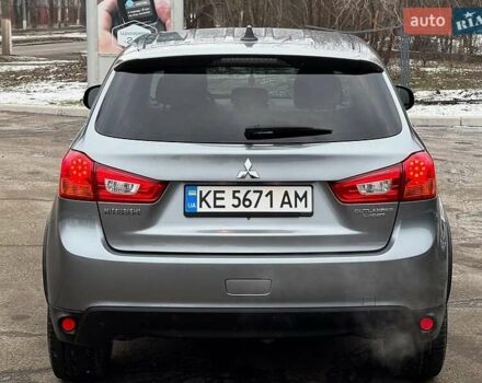 Серый Мицубиси Outlander Sport, объемом двигателя 2 л и пробегом 92 тыс. км за 12400 $, фото 5 на Automoto.ua