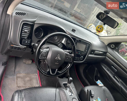 Сірий Міцубісі Outlander Sport, об'ємом двигуна 2.4 л та пробігом 128 тис. км за 12000 $, фото 6 на Automoto.ua