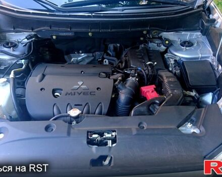 Серый Мицубиси Outlander Sport, объемом двигателя 2 л и пробегом 130 тыс. км за 13400 $, фото 6 на Automoto.ua