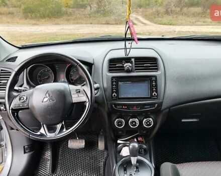 Сірий Міцубісі Outlander Sport, об'ємом двигуна 2.36 л та пробігом 136 тис. км за 13999 $, фото 18 на Automoto.ua