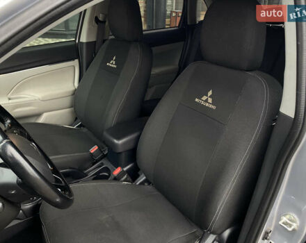 Сірий Міцубісі Outlander Sport, об'ємом двигуна 2.4 л та пробігом 185 тис. км за 12350 $, фото 18 на Automoto.ua