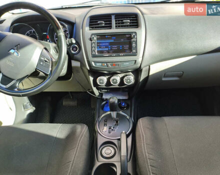 Сірий Міцубісі Outlander Sport, об'ємом двигуна 2.4 л та пробігом 187 тис. км за 12300 $, фото 16 на Automoto.ua
