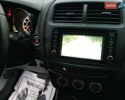 Серый Мицубиси Outlander Sport, объемом двигателя 2 л и пробегом 177 тыс. км за 8950 $, фото 4 на Automoto.ua
