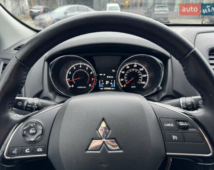 Серый Мицубиси Outlander Sport, объемом двигателя 2 л и пробегом 172 тыс. км за 12700 $, фото 21 на Automoto.ua