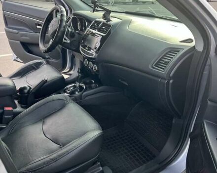 Сірий Міцубісі Outlander Sport, об'ємом двигуна 2.4 л та пробігом 139 тис. км за 15400 $, фото 37 на Automoto.ua